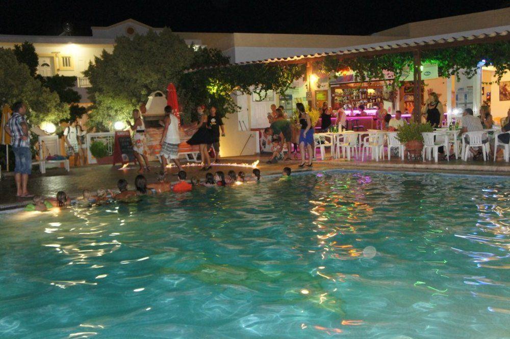 Fili Hotel Apartments Tigkaki  Ngoại thất bức ảnh