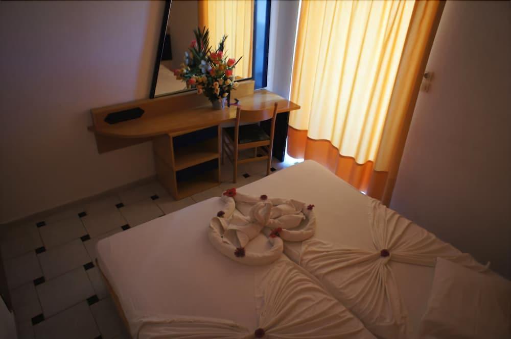 Fili Hotel Apartments Tigkaki  Ngoại thất bức ảnh