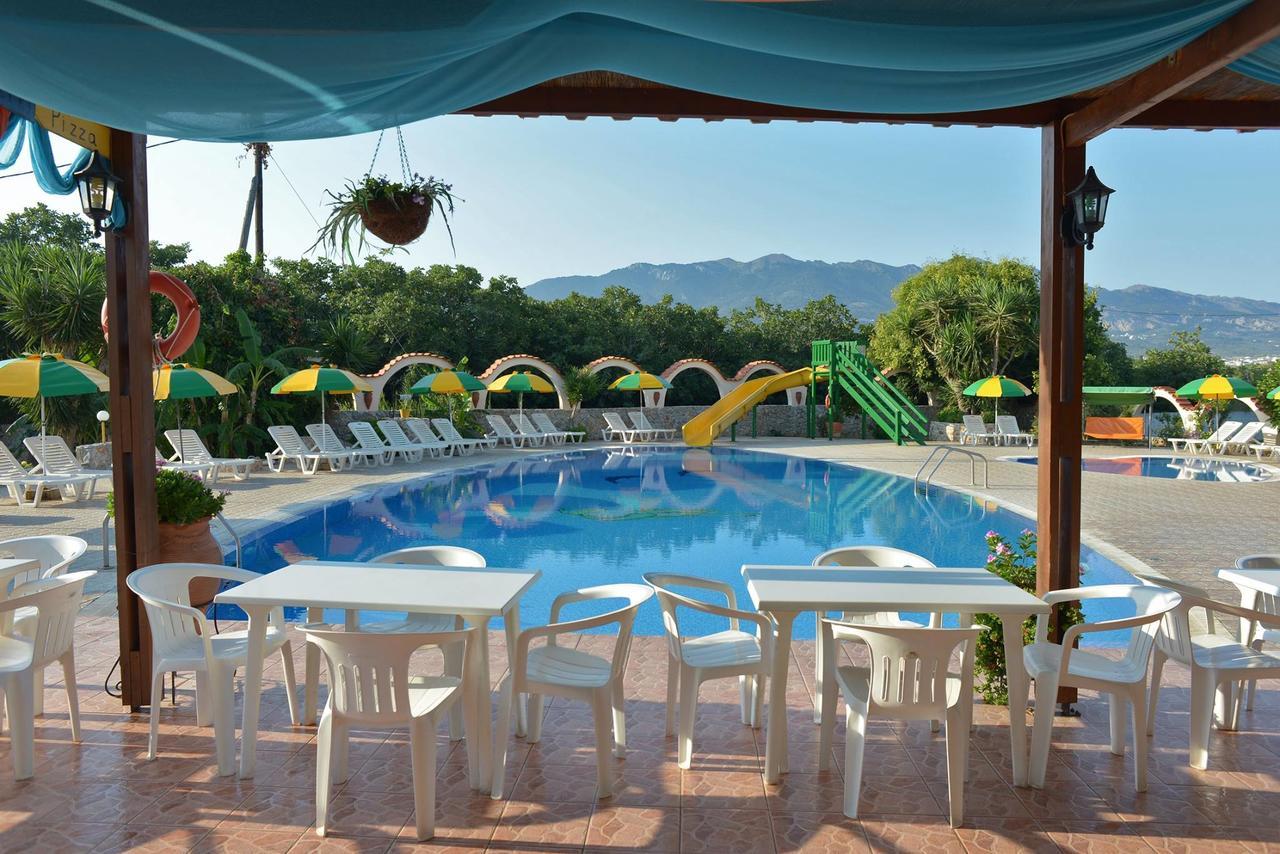 Fili Hotel Apartments Tigkaki  Ngoại thất bức ảnh