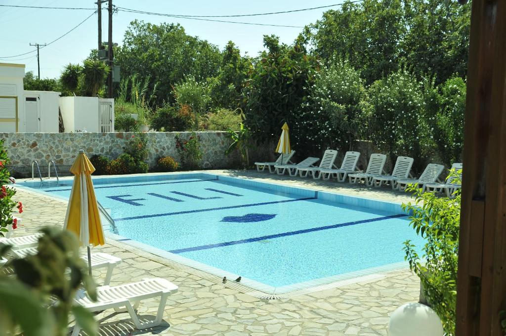 Fili Hotel Apartments Tigkaki  Ngoại thất bức ảnh