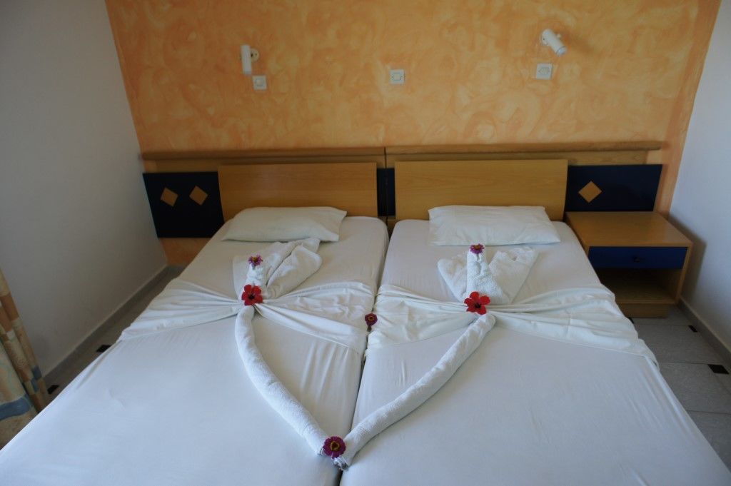 Fili Hotel Apartments Tigkaki  Ngoại thất bức ảnh