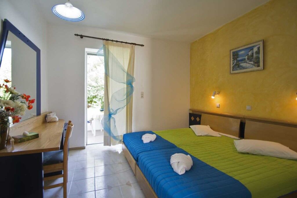 Fili Hotel Apartments Tigkaki  Ngoại thất bức ảnh